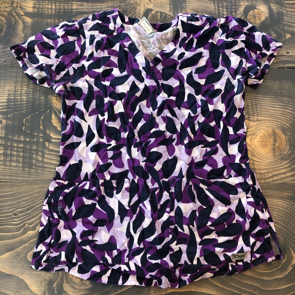 Scrub top